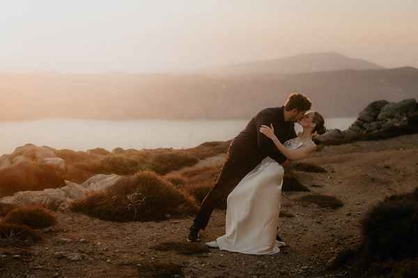 Minimal chic wedding in Mykonos  | Britt & Michael