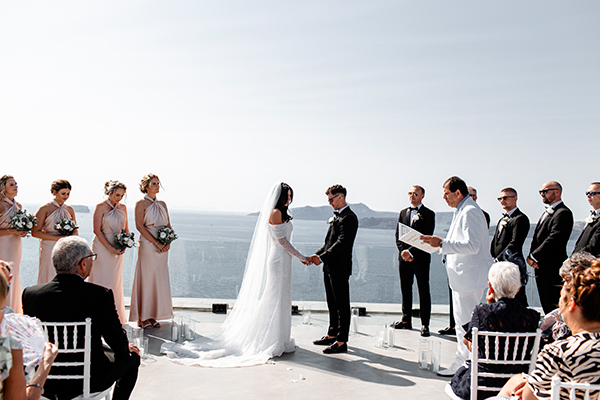 Elegant wedding in Santorini with pretty details  | Hannah & Nick